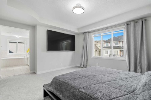107 Masters Way Se, Calgary, AB 