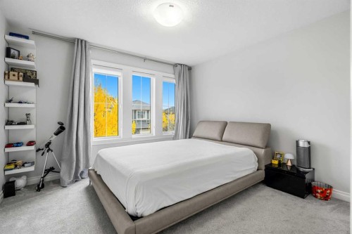 107 Masters Way Se, Calgary, AB 