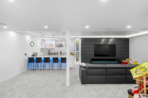 107 Masters Way Se, Calgary, AB 