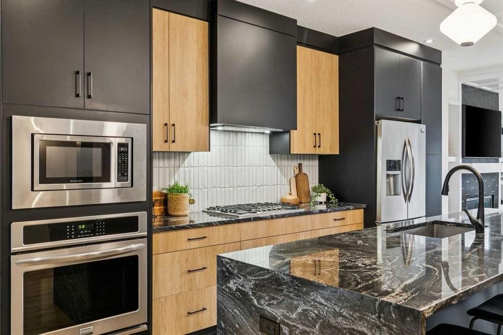 406 33 Avenue Nw, Calgary, AB