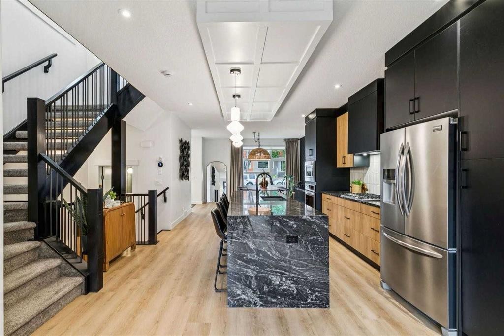 406 33 Avenue Nw, Calgary, AB