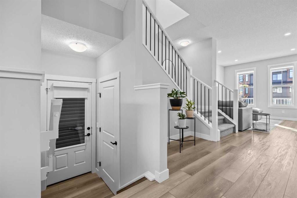 236 Rowmont Boulevard Nw, Calgary, AB
