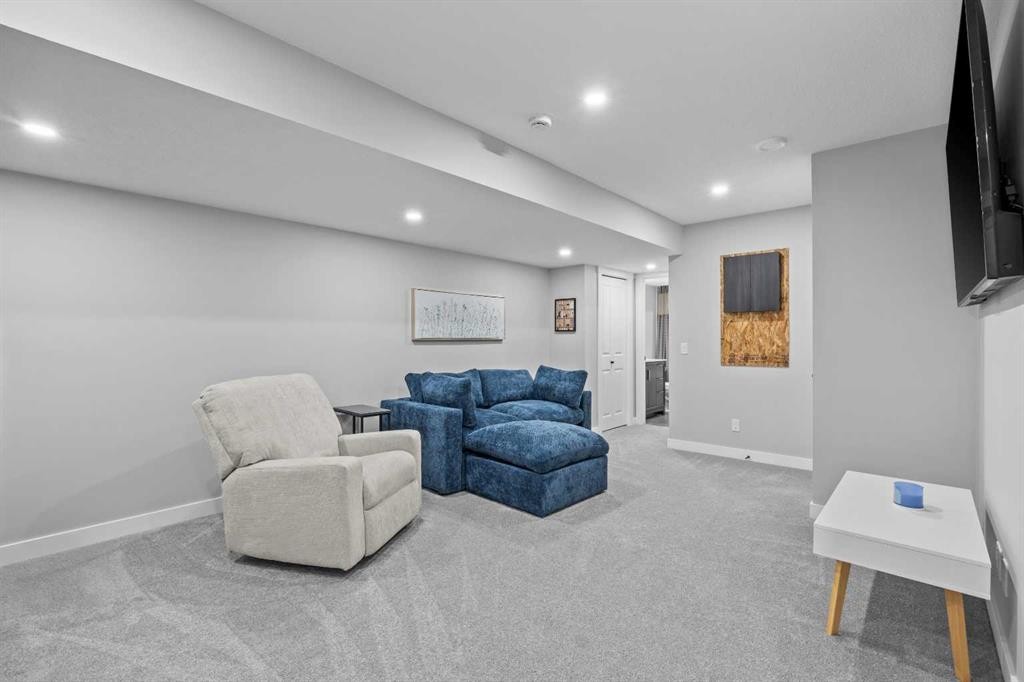 236 Rowmont Boulevard Nw, Calgary, AB
