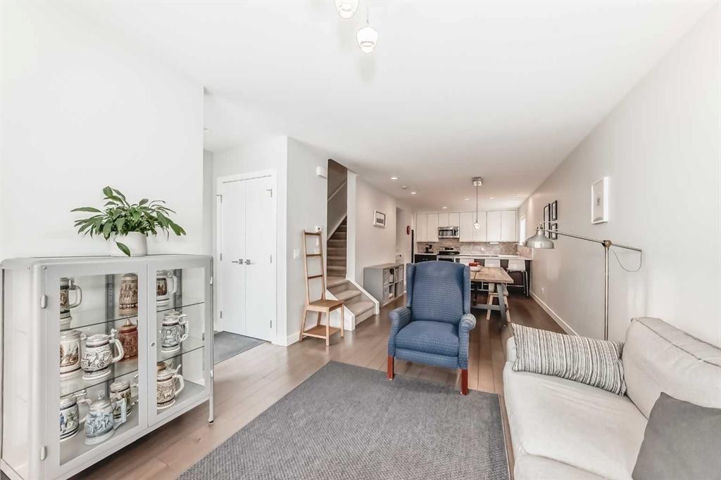 67 30 Avenue Sw, Calgary, AB