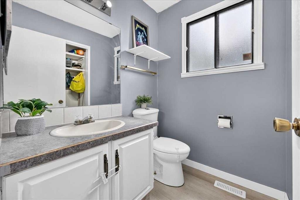 672 Whiteridge Way Ne, Calgary, AB
