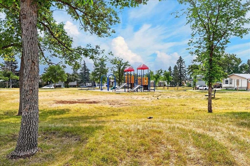 672 Whiteridge Way Ne, Calgary, AB