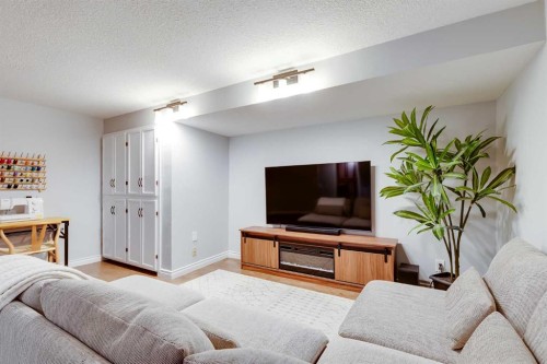 73 Sunhaven Close Se, Calgary, AB 