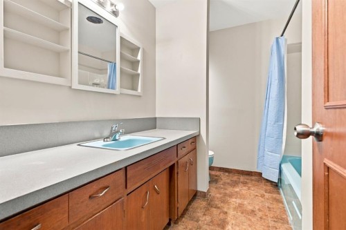 203 42 Avenue Sw, Calgary, AB 