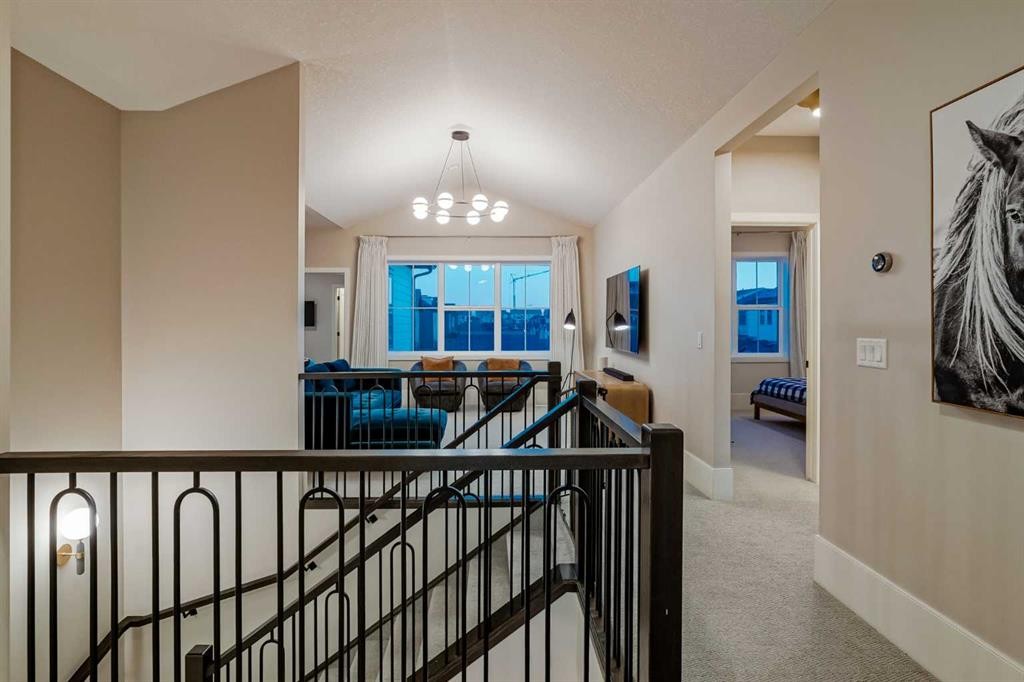 19 Bluerock Avenue Sw, Calgary, AB