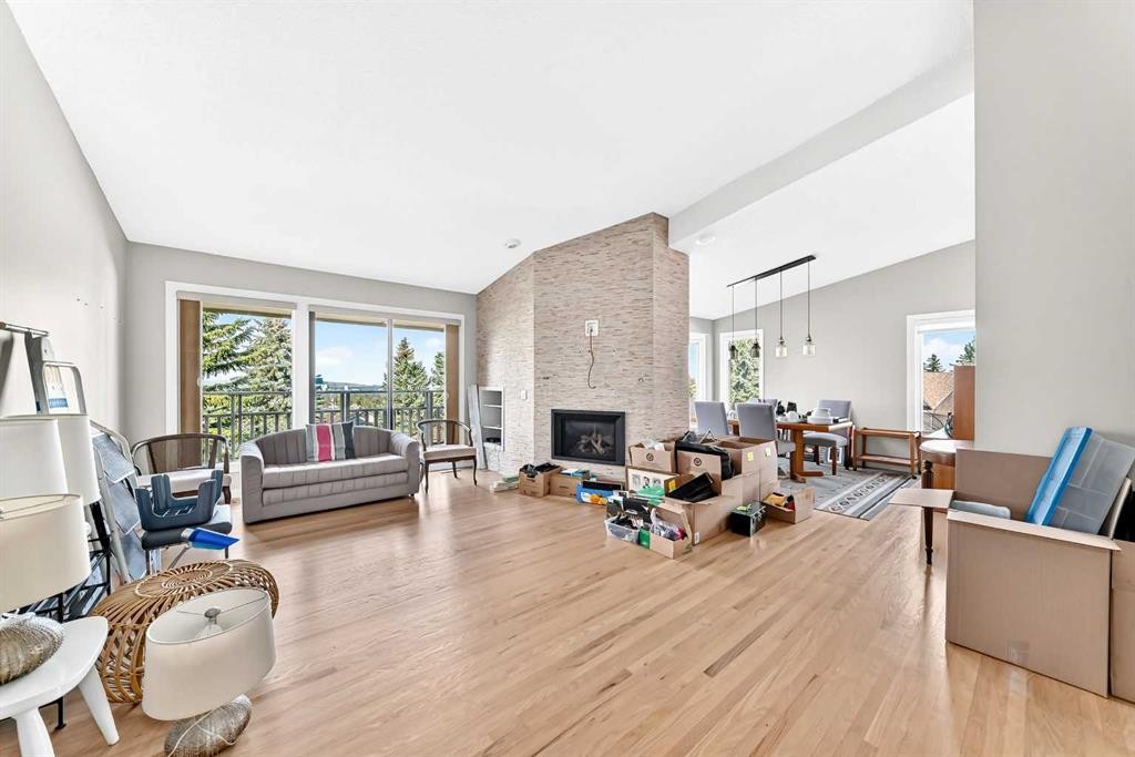 637 Stratton Terrace Sw, Calgary, AB