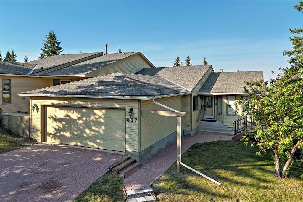 637 Stratton Terrace Sw, Calgary, AB