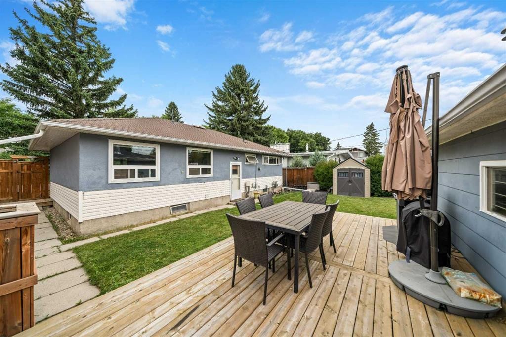 46 Westwood Drive Sw, Calgary, AB