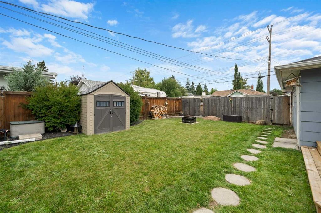46 Westwood Drive Sw, Calgary, AB