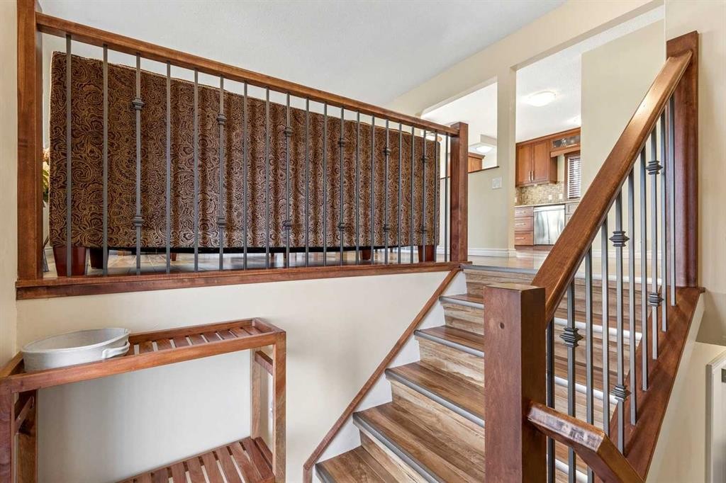 103 Dovercrest Way Se, Calgary, AB