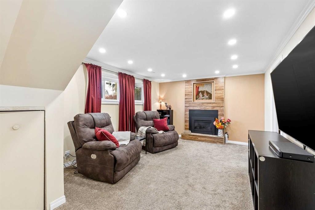 103 Dovercrest Way Se, Calgary, AB