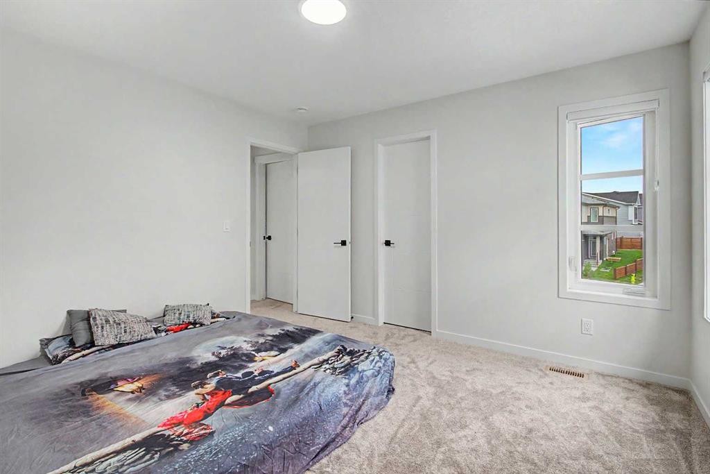 80 Lucas Passage Nw, Calgary, AB