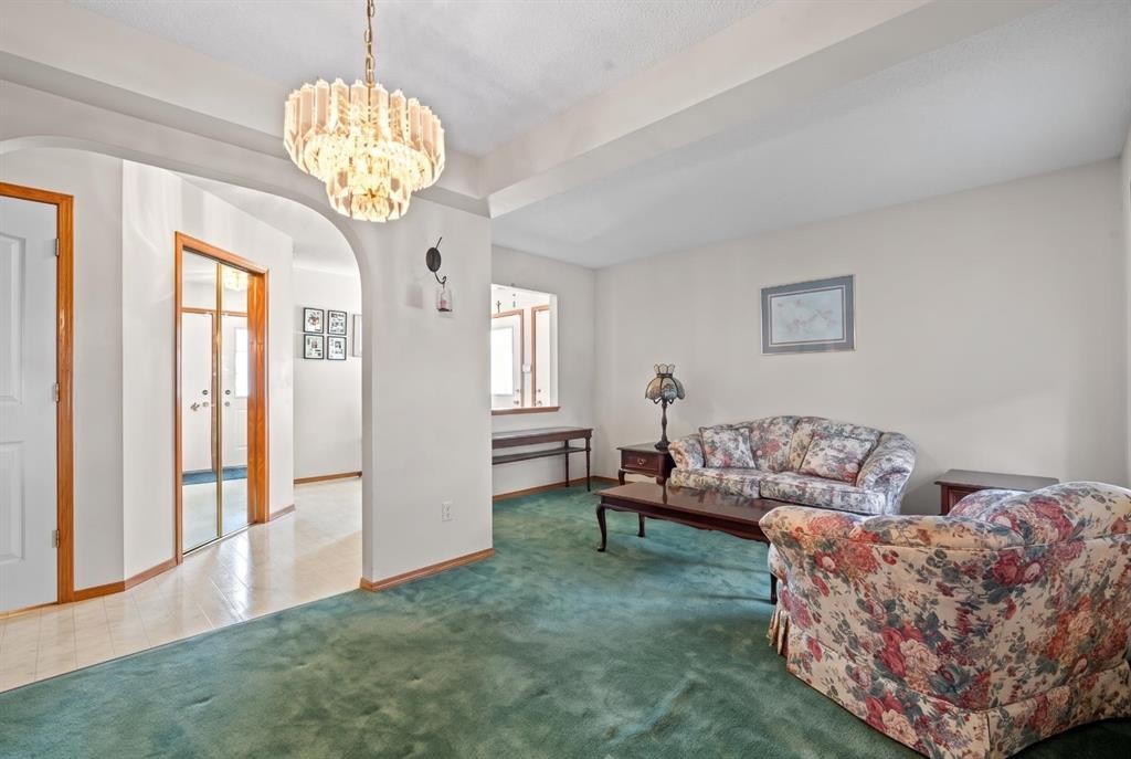 92 Del Ray Close Ne, Calgary, AB