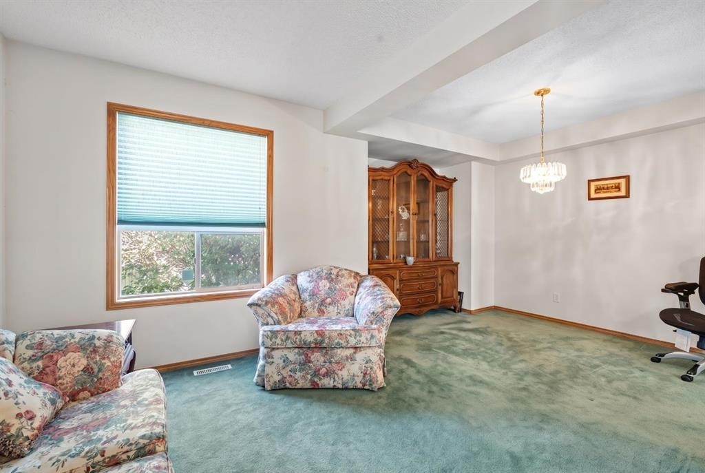 92 Del Ray Close Ne, Calgary, AB