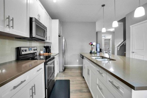 9039 52 Street Ne, Calgary, AB 