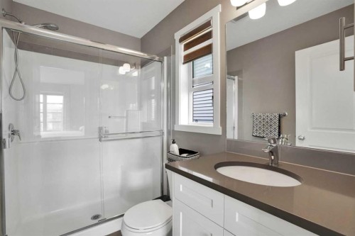 9039 52 Street Ne, Calgary, AB 