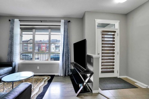 9039 52 Street Ne, Calgary, AB 
