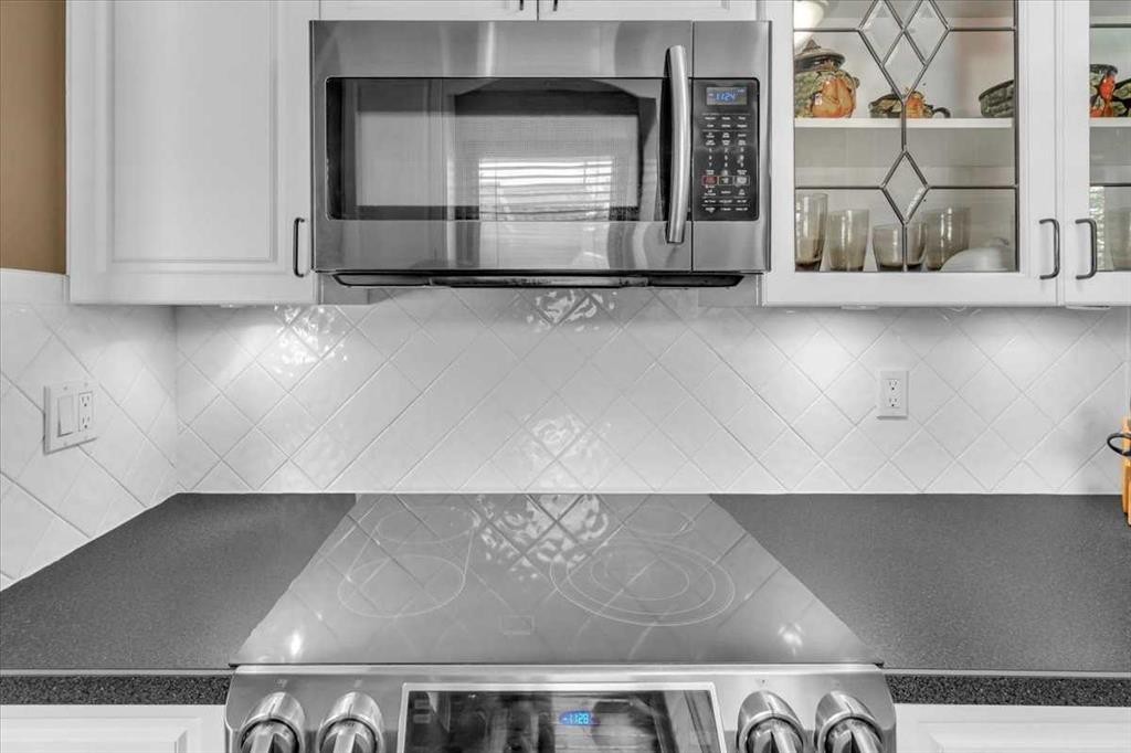 2211 45 Street Se, Calgary, AB