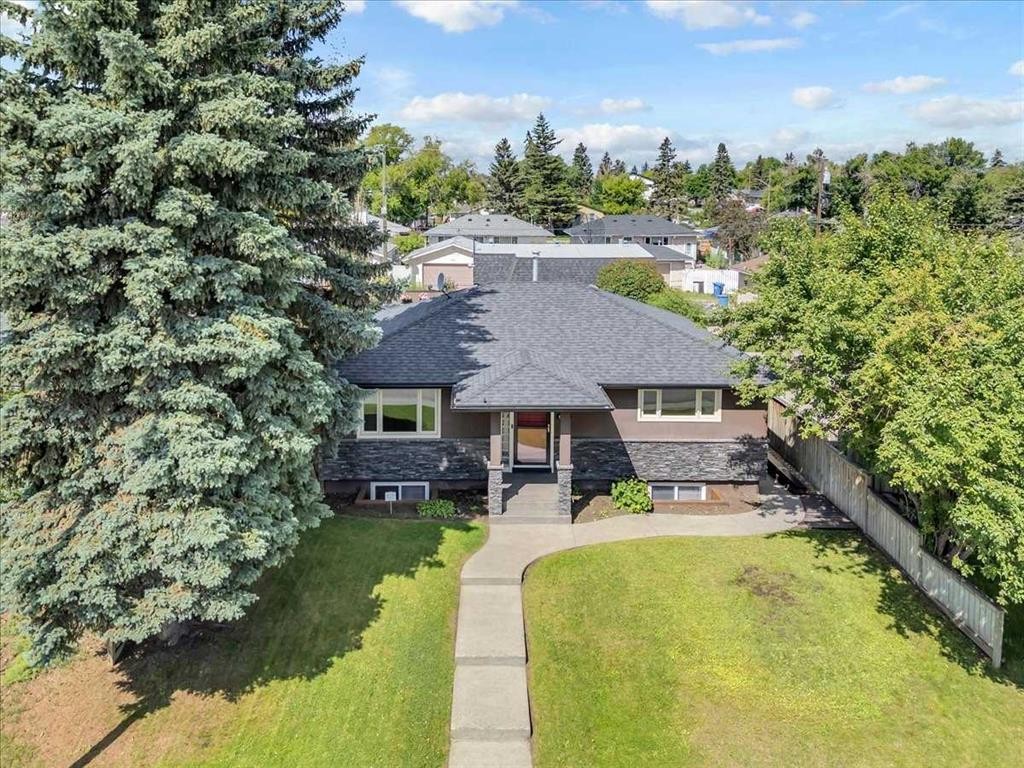 2211 45 Street Se, Calgary, AB