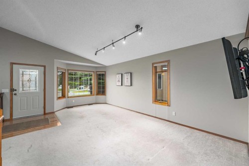 236 Edgebrook Gardens Nw, Calgary, AB 