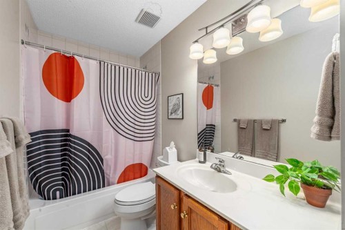 236 Edgebrook Gardens Nw, Calgary, AB 