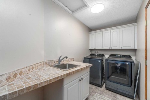 236 Edgebrook Gardens Nw, Calgary, AB 
