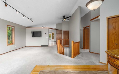 236 Edgebrook Gardens Nw, Calgary, AB 