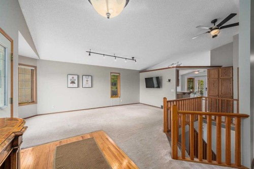 236 Edgebrook Gardens Nw, Calgary, AB 