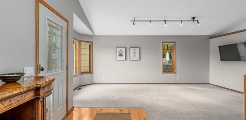 236 Edgebrook Gardens Nw, Calgary, AB 
