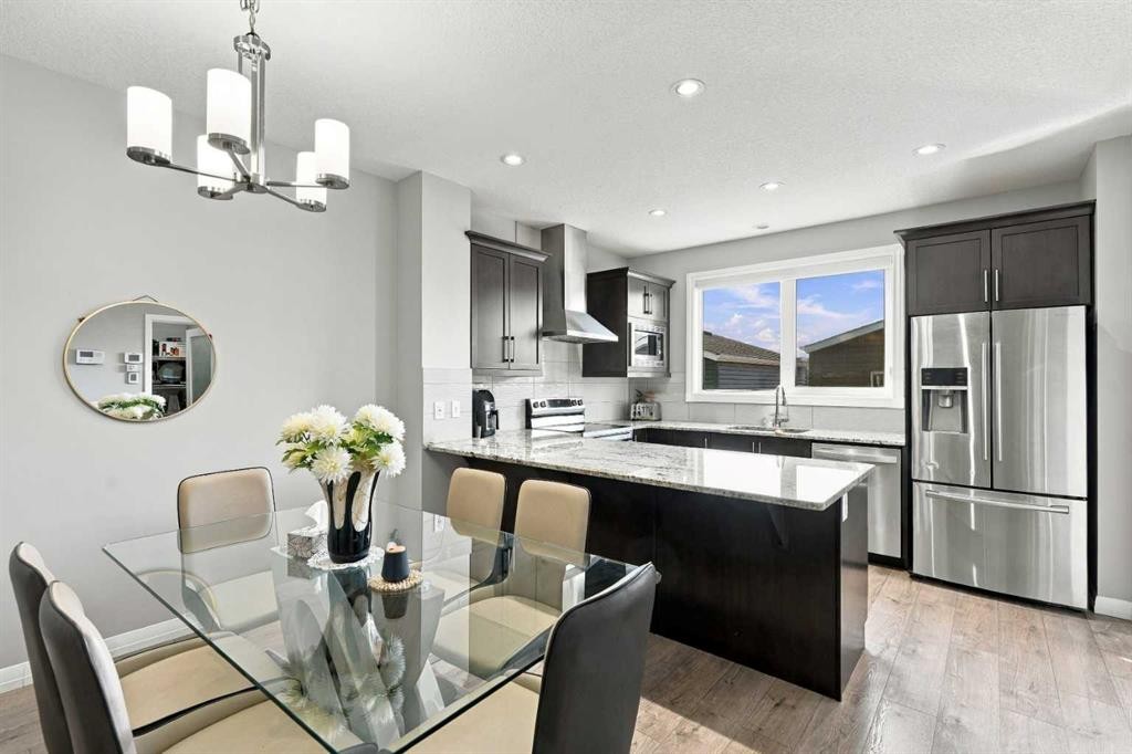 88 Red Embers Crescent Ne, Calgary, AB