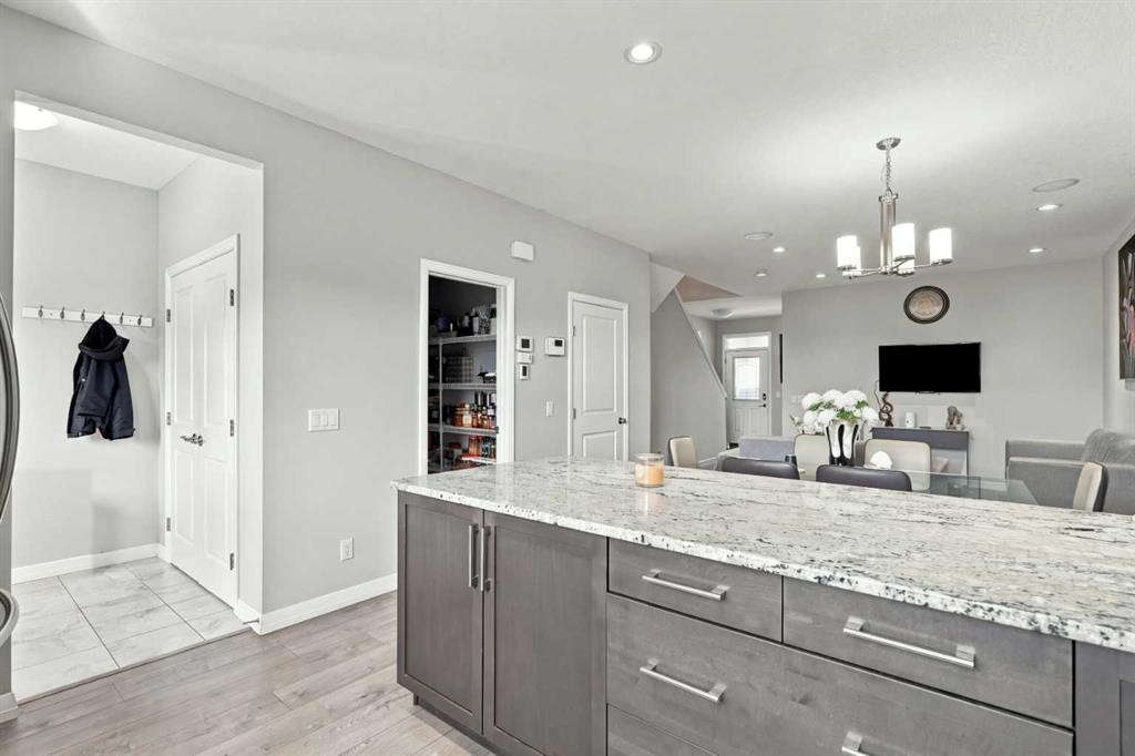 88 Red Embers Crescent Ne, Calgary, AB