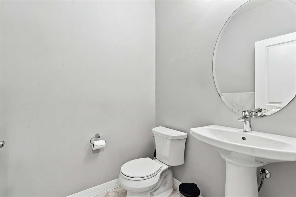 88 Red Embers Crescent Ne, Calgary, AB