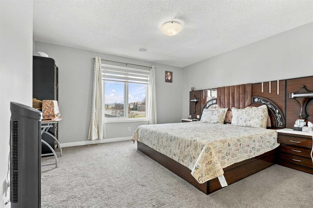 88 Red Embers Crescent Ne, Calgary, AB