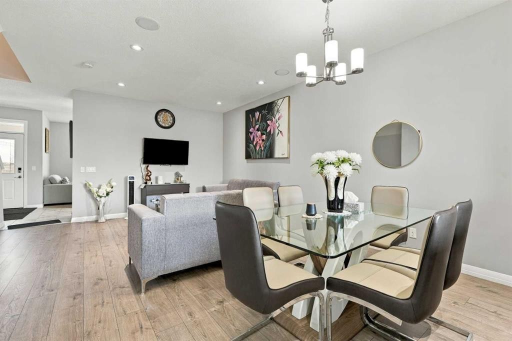 88 Red Embers Crescent Ne, Calgary, AB