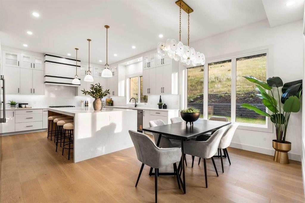 407 Patterson Boulevard Sw, Calgary, AB