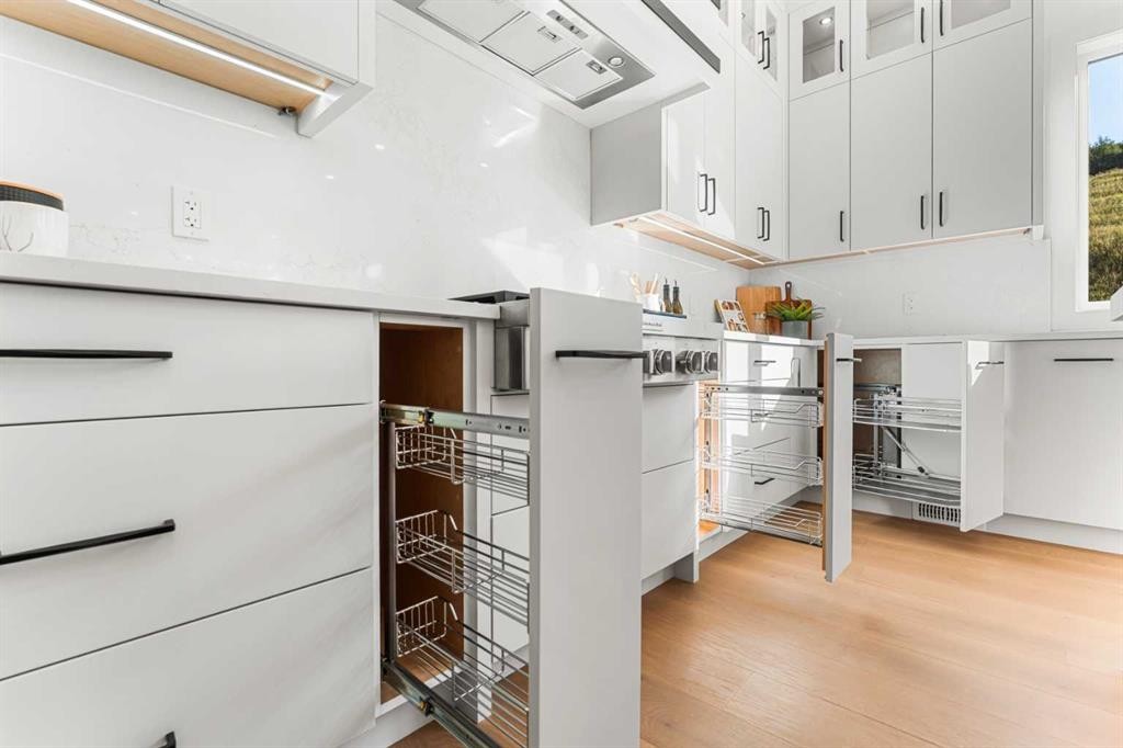 407 Patterson Boulevard Sw, Calgary, AB