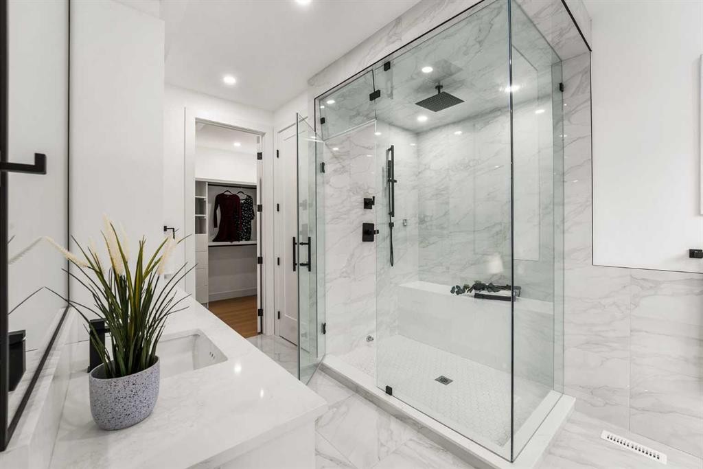 407 Patterson Boulevard Sw, Calgary, AB