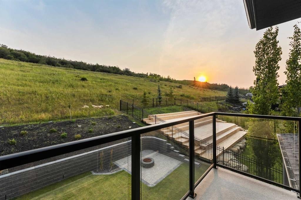 407 Patterson Boulevard Sw, Calgary, AB