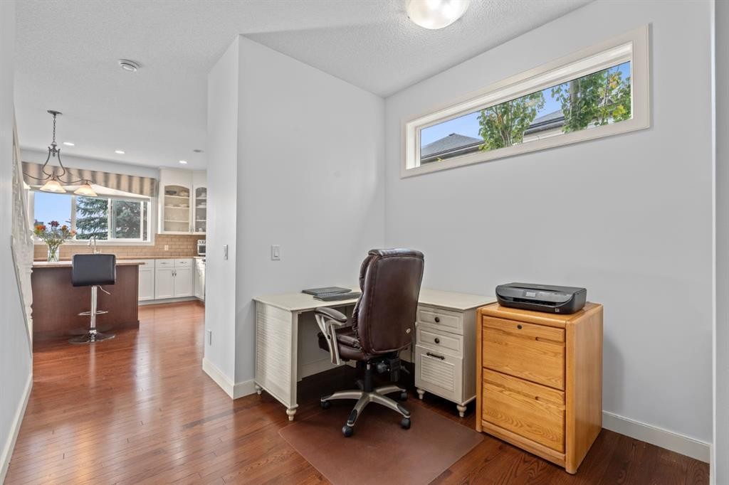 28 Evansview Manor Nw, Calgary, AB