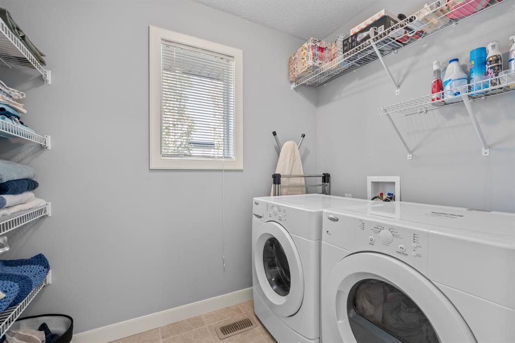 28 Evansview Manor Nw, Calgary, AB