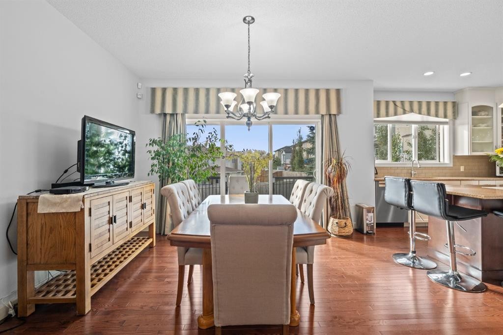 28 Evansview Manor Nw, Calgary, AB