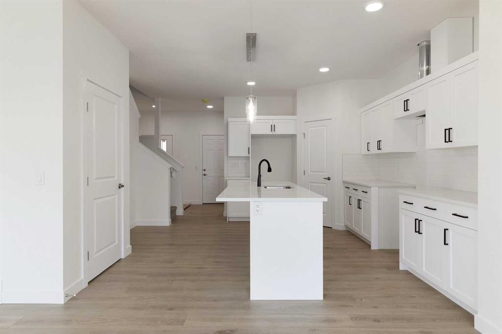 56 Heritage Manor, Cochrane, AB