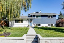 728 71 Avenue SWCalgary, AB T2V 0R4
