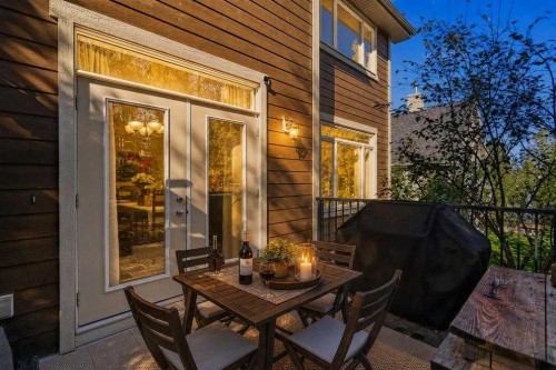 12 Crestridge Rise Sw, Calgary, AB 