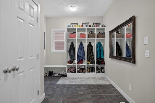 12 Crestridge Rise Sw, Calgary, AB 