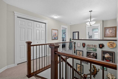 12 Crestridge Rise Sw, Calgary, AB 